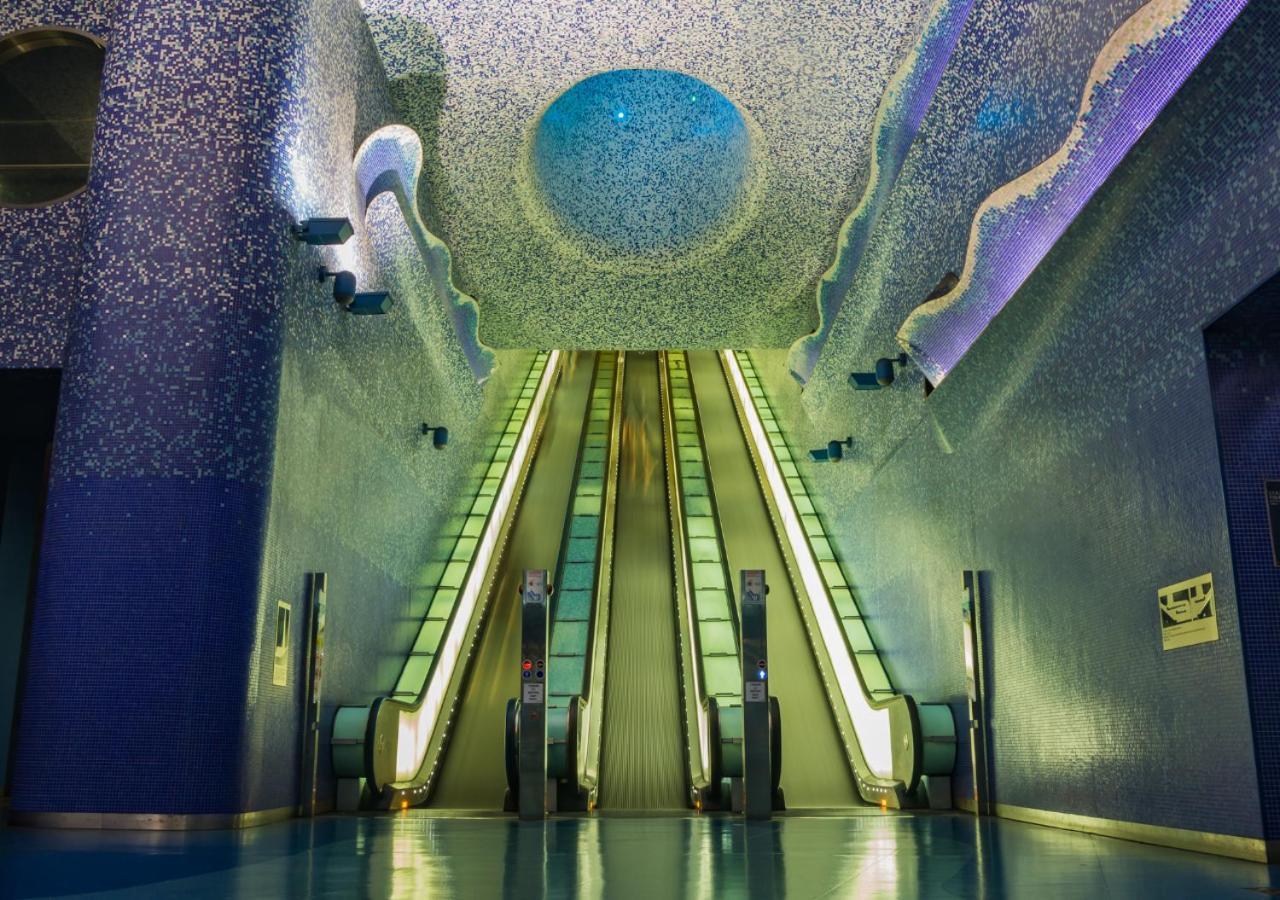 Vakantiehuis Metro Montesanto - 2 Minuti Dalla Metropolitana E Dal Centro Di Napels