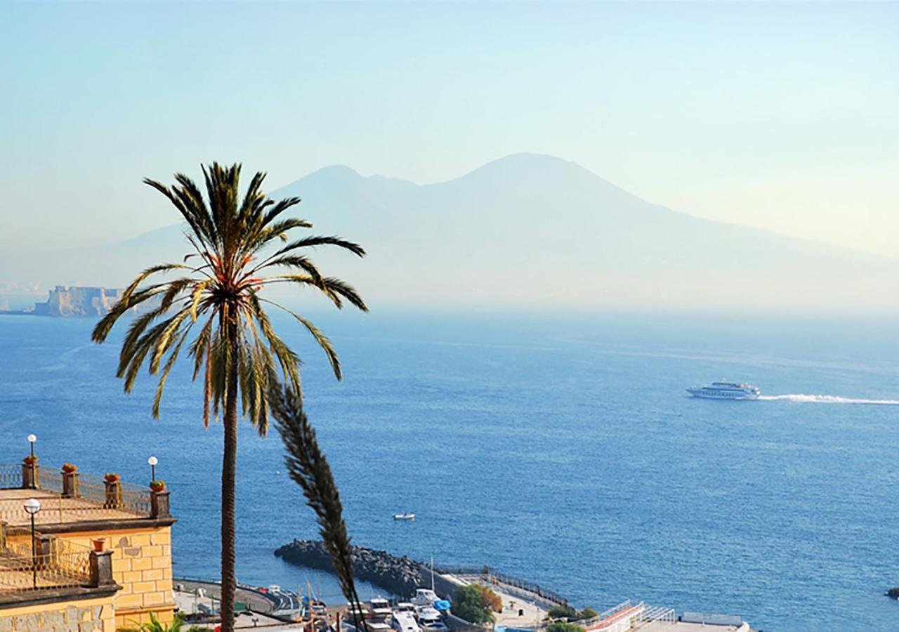 Vakantiehuis Boutique Tarsia- A 2 Minuti Da Piazza Dante E Metro Montesanto *