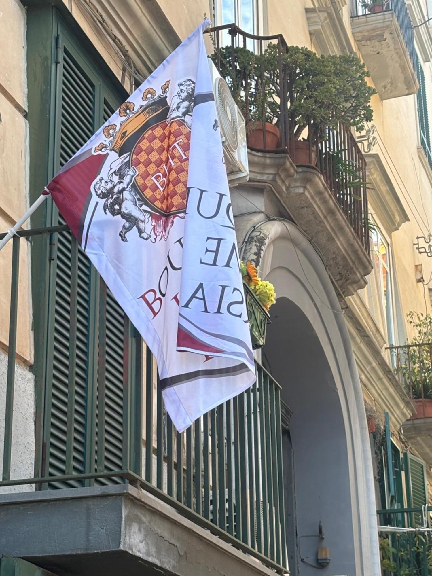 Vakantiehuis Boutique Tarsia- A 2 Minuti Da Piazza Dante E Metro Montesanto *